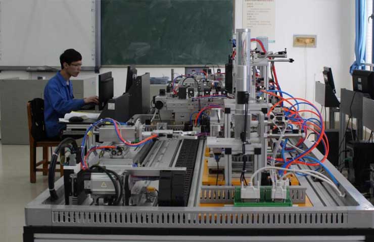 石家莊東華鐵路學(xué)校機(jī)電一體化(普通機(jī)電類)專業(yè)